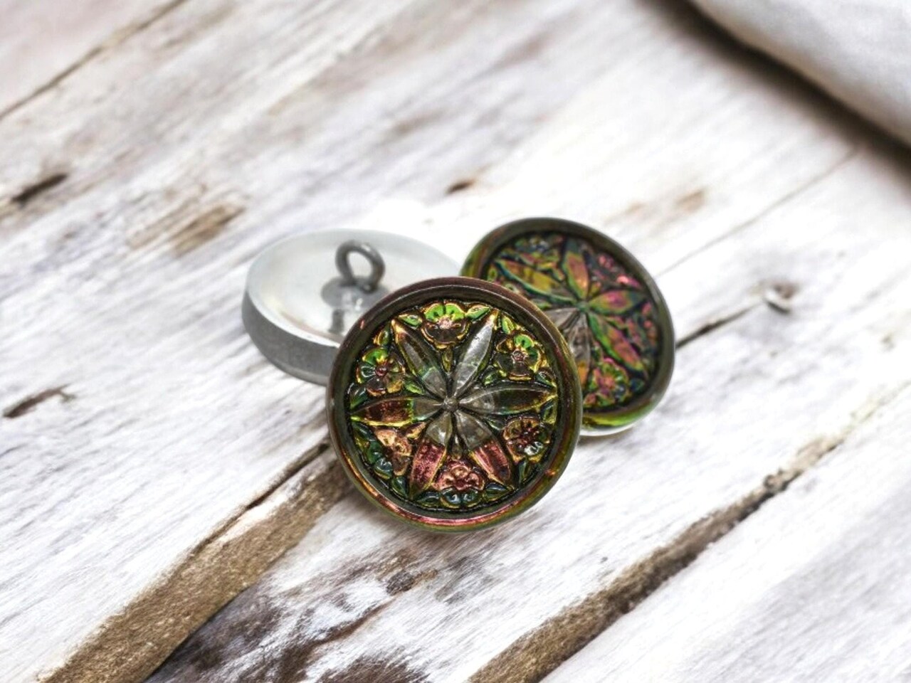 18mm Star Flower Button Vitrail with Black Wash -- Czech Glass Buttons